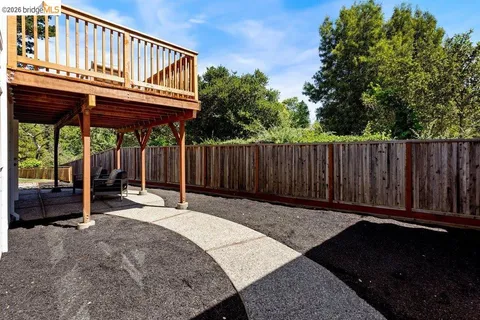 $1,395,000 | 84 Templar Place, Oakland, CA 94618