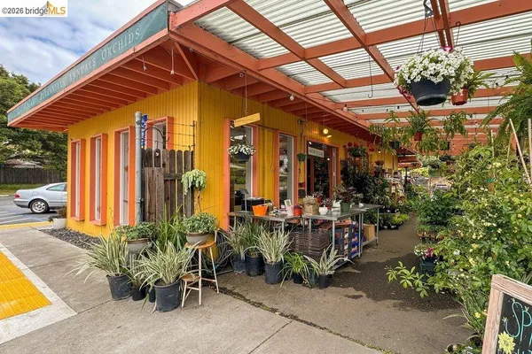 $1,395,000 | 84 Templar Place, Oakland, CA 94618