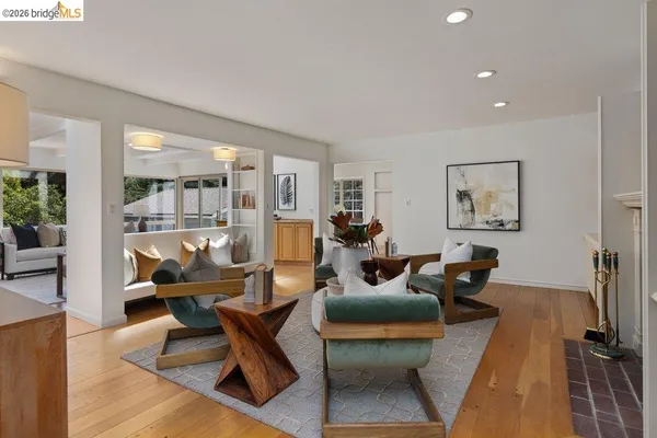 $1,395,000 | 84 Templar Place, Oakland, CA 94618