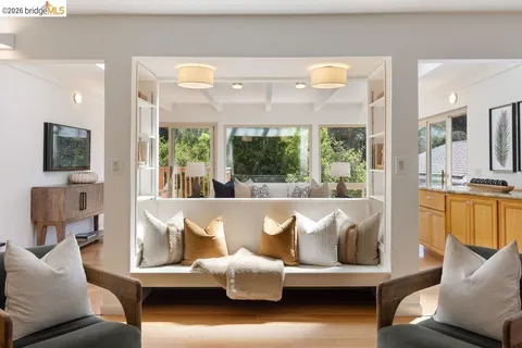 $1,395,000 | 84 Templar Place, Oakland, CA 94618