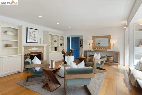 $1,395,000 | 84 Templar Place, Oakland, CA 94618