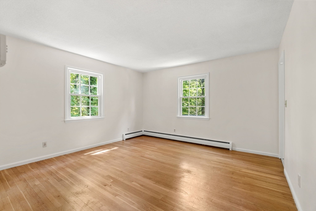 7 Hidden Ledge Road Manchester, MA 01944 - Photo 23 of 38
