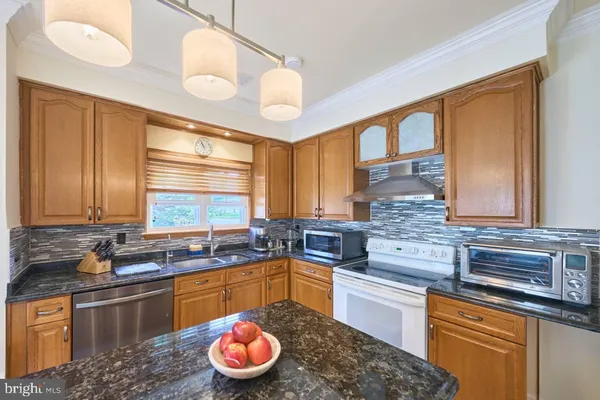 $849,000 | 46554 Cedarhurst Drive, Sterling, VA 20165