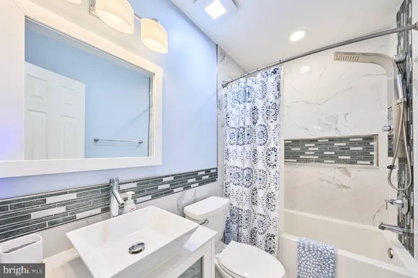$849,000 | 46554 Cedarhurst Drive, Sterling, VA 20165
