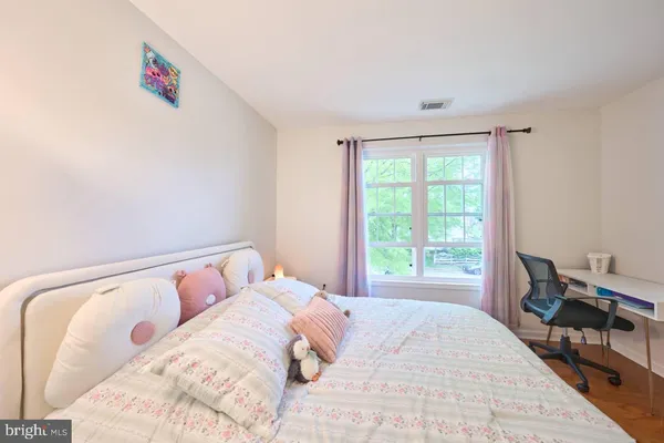 $849,000 | 46554 Cedarhurst Drive, Sterling, VA 20165