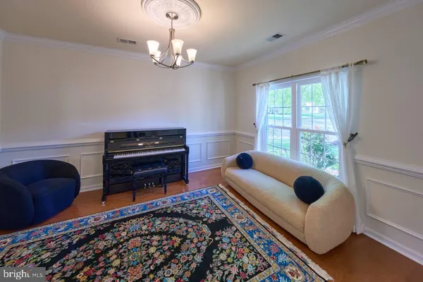 $849,000 | 46554 Cedarhurst Drive, Sterling, VA 20165