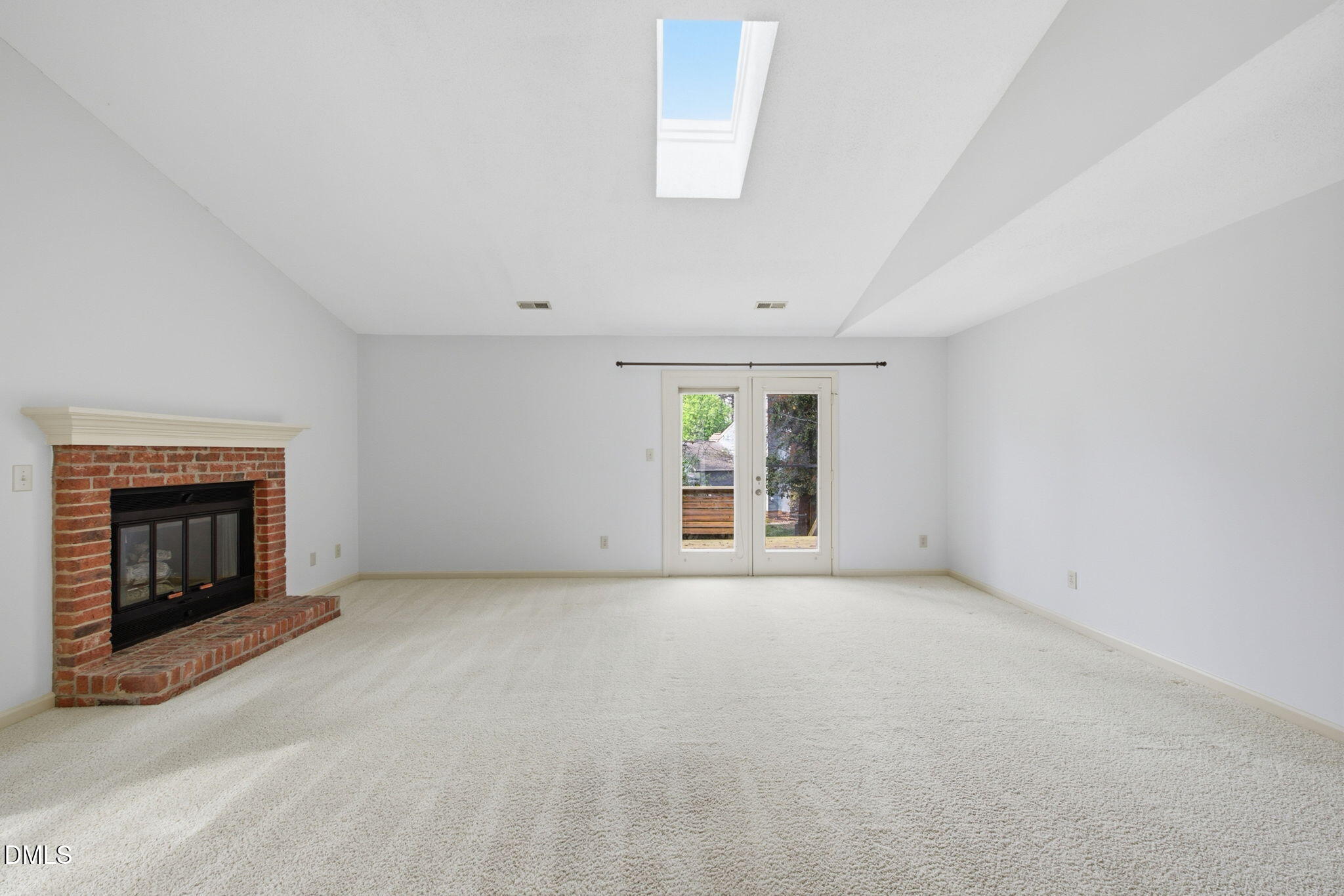 1501 Ferncliff Circle Raleigh, NC 27609 - Photo 9 of 36 9-web-or-mls-1501 Ferncliff Cir-2608