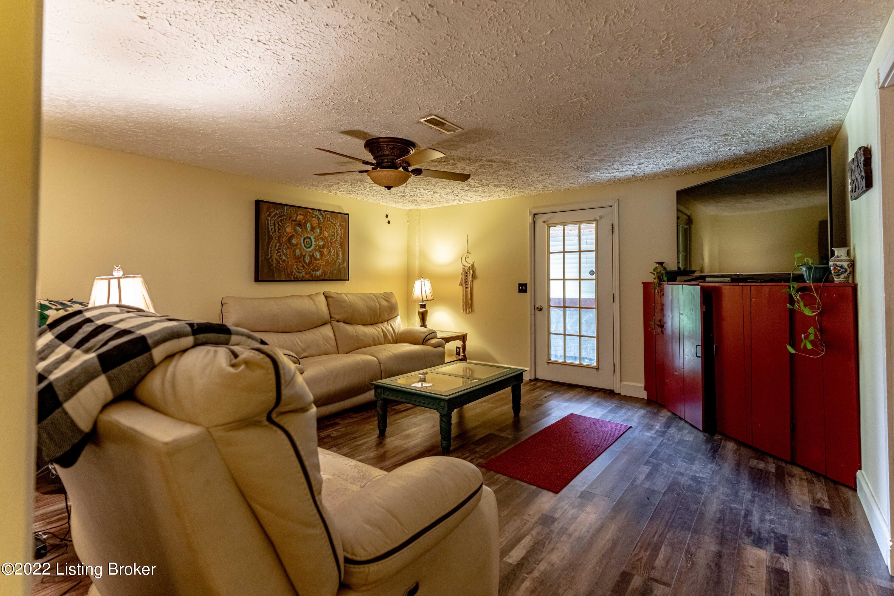 6512 Bowling Green Road Caneyville, KY 42721 - Photo 65 of 116 DSC07754