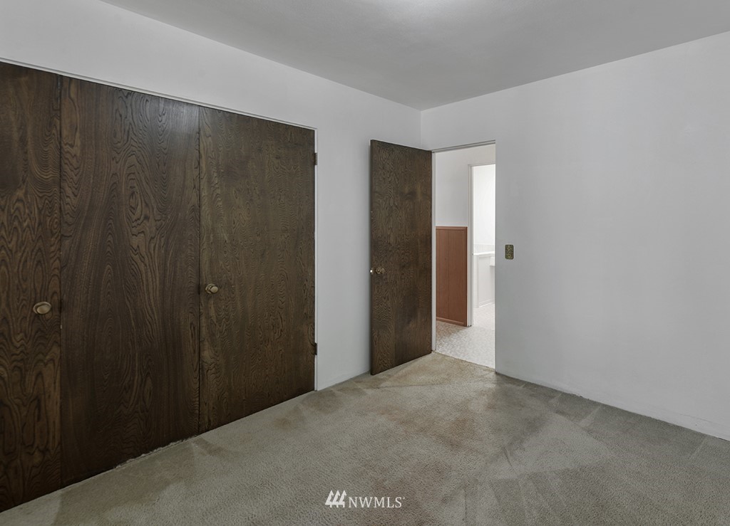 7259 South Sunnycrest Road Seattle, WA 98178 - Photo 16 of 25