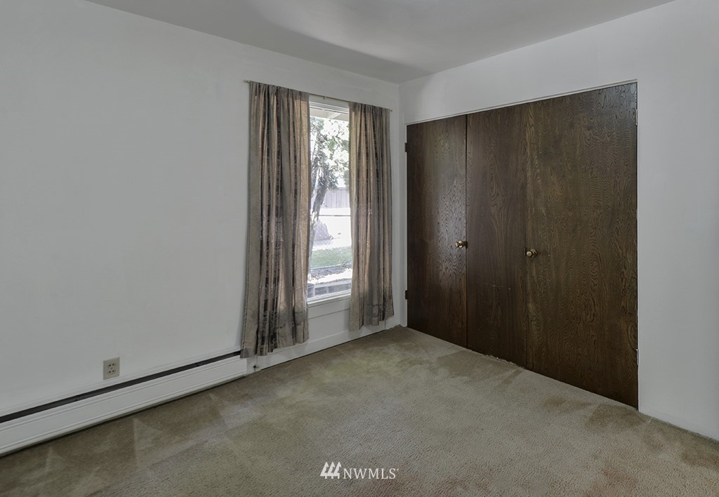 7259 South Sunnycrest Road Seattle, WA 98178 - Photo 17 of 25