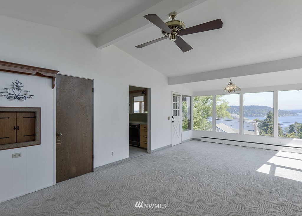 7259 South Sunnycrest Road Seattle, WA 98178 - Photo 8 of 25