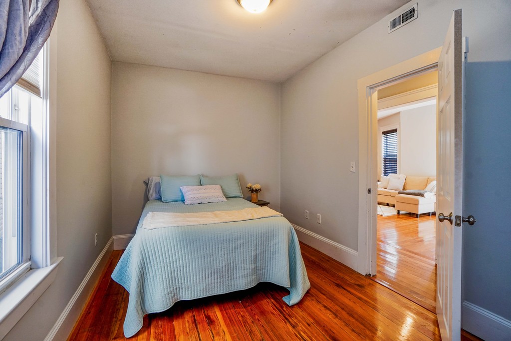 7 Treadway Road, Unit 1 Boston, MA 02125 - Photo 6 of 20