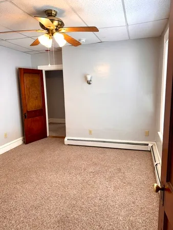 $2,400 | 15 Church Street, Unit 2, Warren, RI 02885