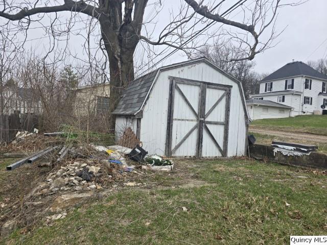 398 West 3rd Street Dallas City, IL 62330 - Photo 5 of 5