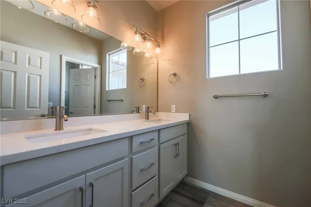 $3,545 | 3045 Sunrise Heights Drive, Henderson, NV 89052