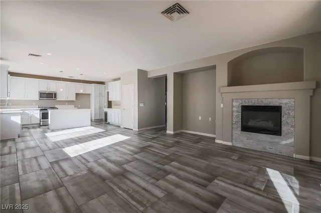 $3,545 | 3045 Sunrise Heights Drive, Henderson, NV 89052