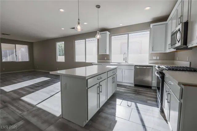 $3,545 | 3045 Sunrise Heights Drive, Henderson, NV 89052