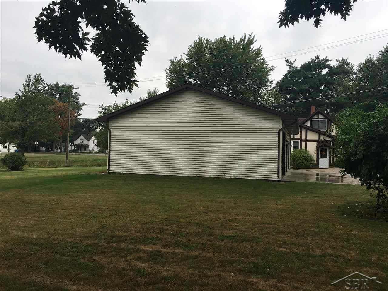 1775 Meridian Street Reese, MI 48757 - Photo 20 of 26 31328668-19.JPG