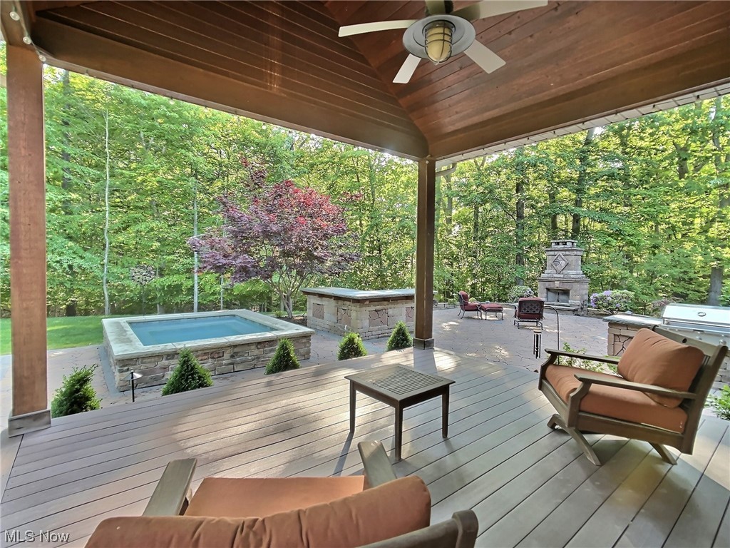17797 Falling Water Road Strongsville, OH 44136 - Photo 16 of 18 Gallery Image 16