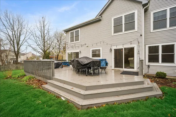 $559,900 | 1324 Richmond Lane, Bartlett, IL 60103