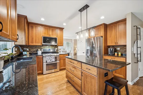 $559,900 | 1324 Richmond Lane, Bartlett, IL 60103