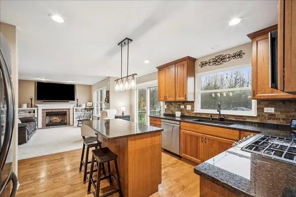 $559,900 | 1324 Richmond Lane, Bartlett, IL 60103