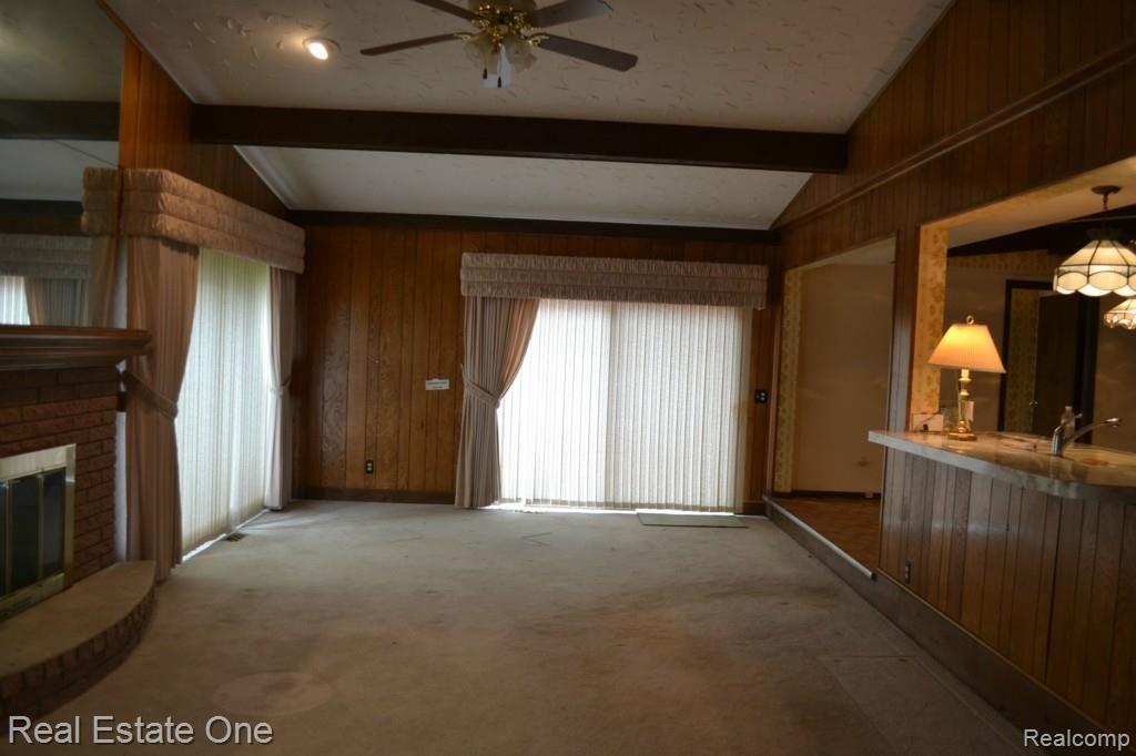 419 Lake Forest Road Rochester, MI 48309 - Photo 13 of 99 Family Room- Door Wall to Patio
