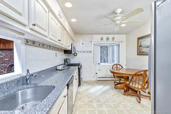 $765,000 | 23 Village Lane, Hauppauge, NY 11788