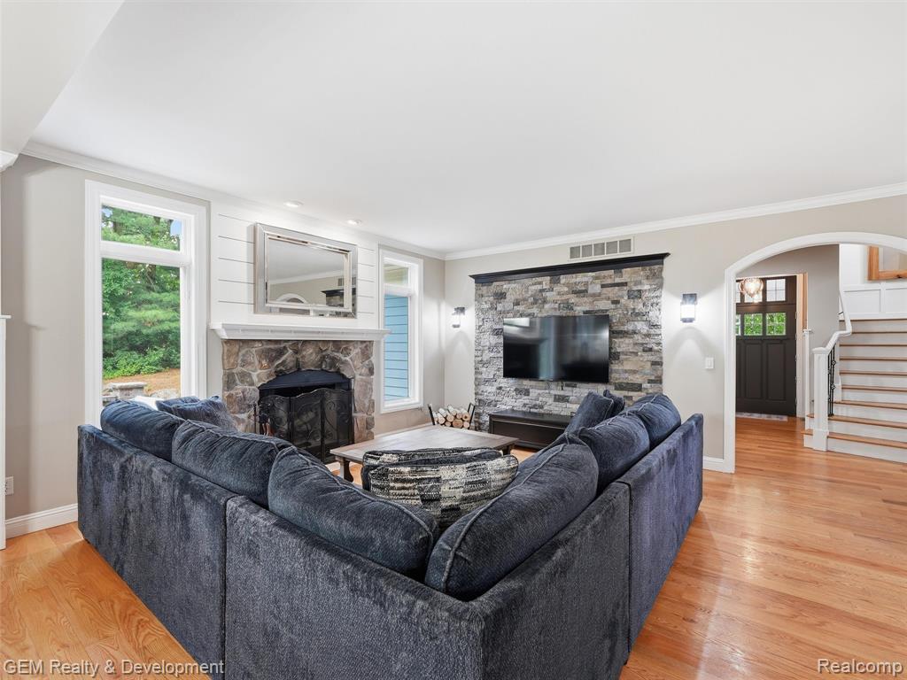 45625 West 9 Mile Road Novi, MI 48374 - Photo 6 of 99