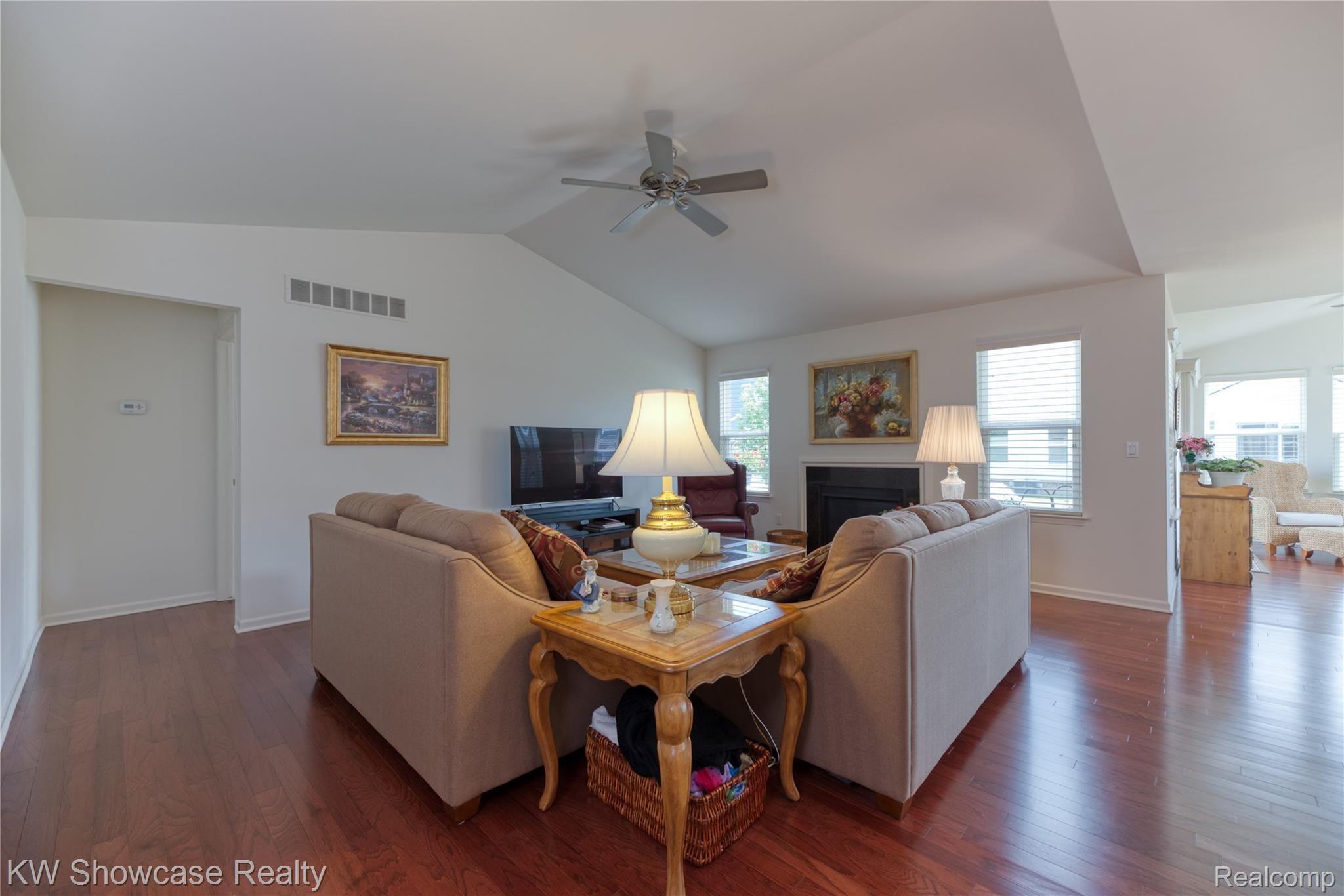 3103 Curtis Road Wixom, MI 48393 - Photo 18 of 30 3101Curtis-22.jpg