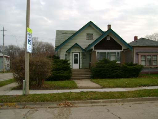 2001 Center Street Racine, WI 53403 - Photo 1 of 1