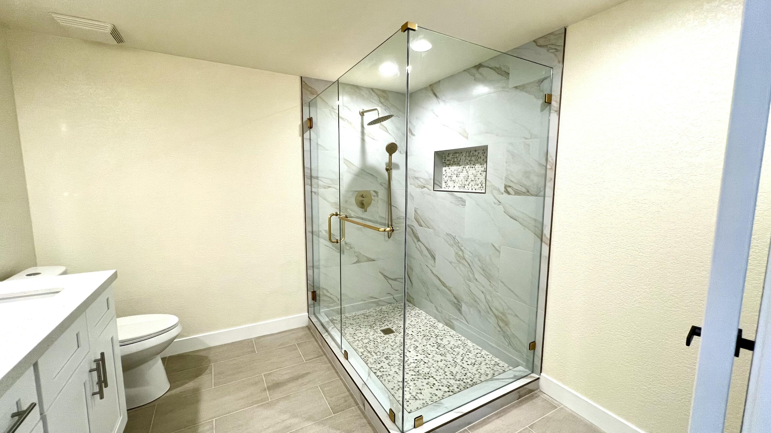 54 Maximo Way Palm Desert, CA 92260 - Photo 12 of 27 bathroom