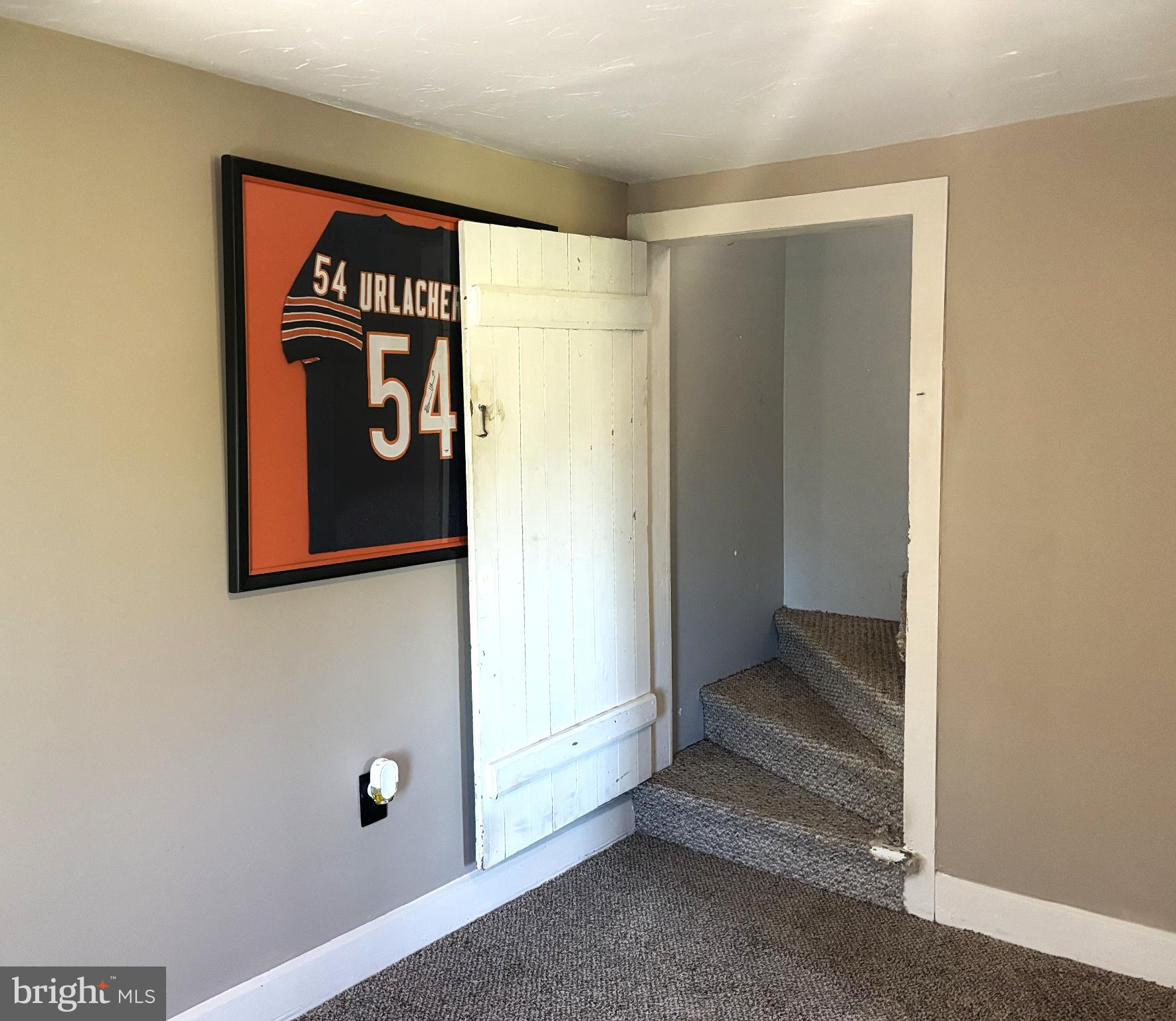 290 Woods Road Abbottstown, PA 17301 - Photo 25 of 49 a view of an front door