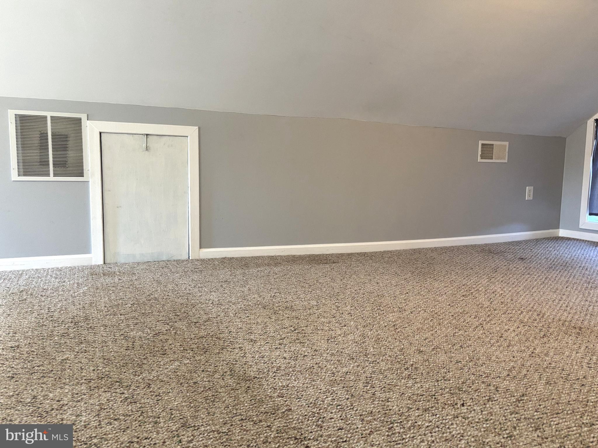 290 Woods Road Abbottstown, PA 17301 - Photo 27 of 49 a view of an empty room