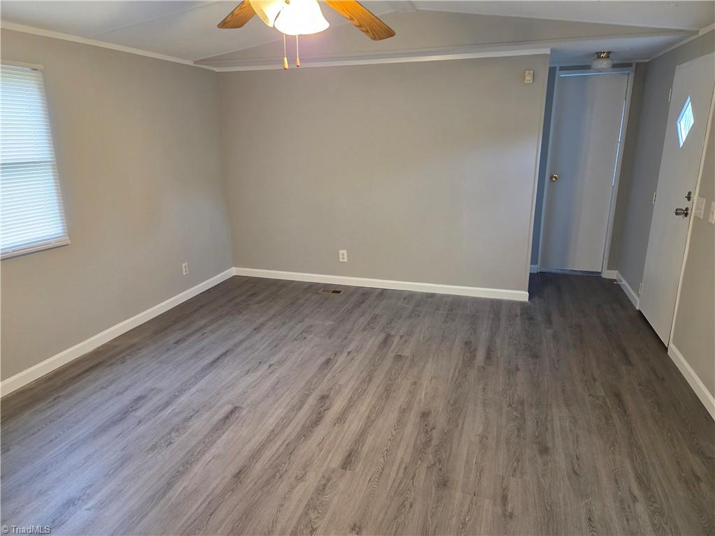 260 Kennon Road Ruffin, NC 27326 - Photo 4 of 20 Living Room