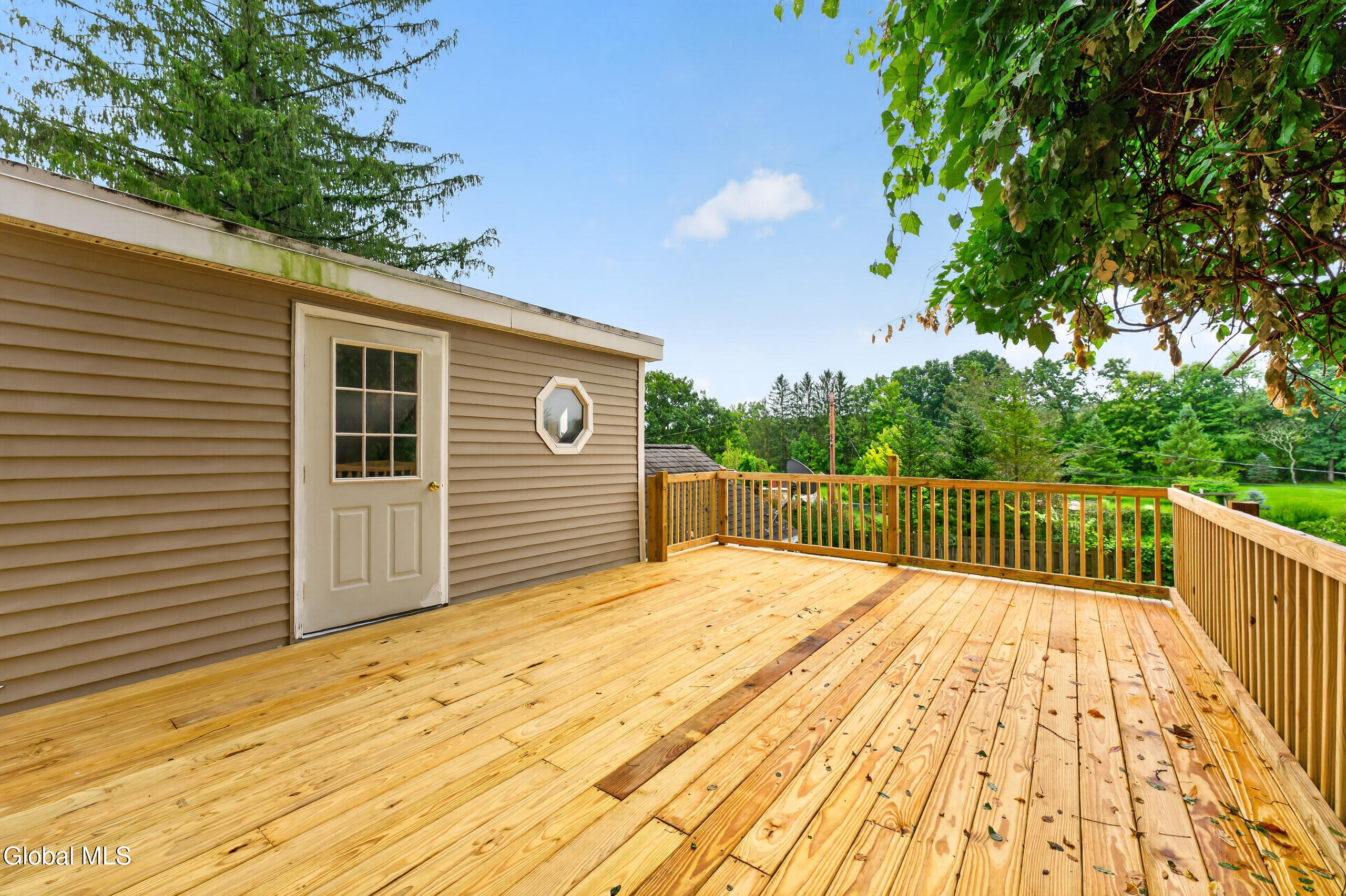 1135 Sacandaga Road Schenectady, NY 12302 - Photo 27 of 30 6 Master 6