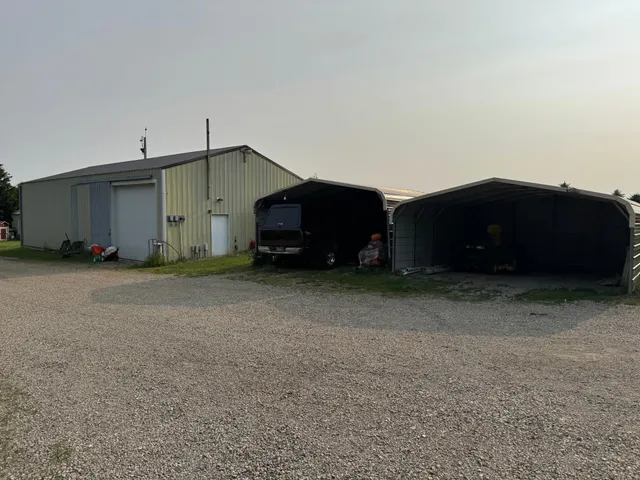 $674,999 | 15913 810th Avenue, Glenville, MN 56036