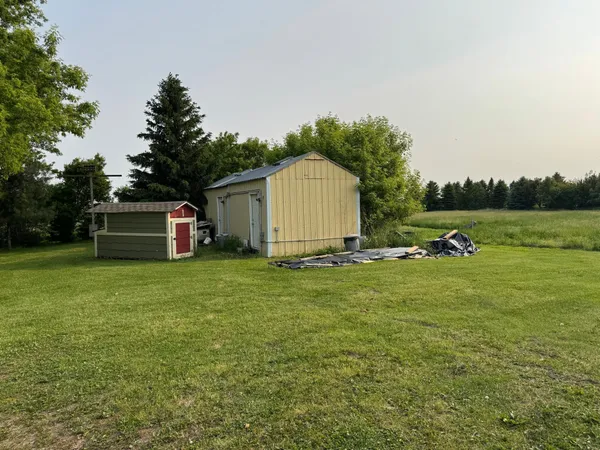 $674,999 | 15913 810th Avenue, Glenville, MN 56036