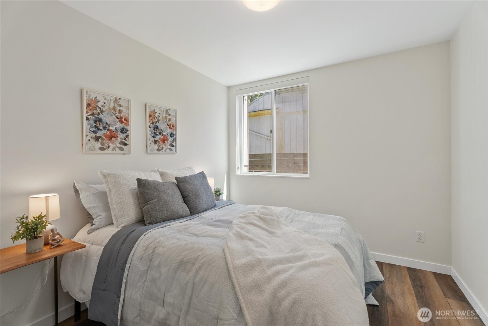 513 South Sullivan Street Seattle, WA 98108 - Photo 3 of 24