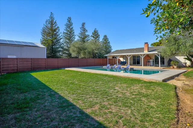 $849,999 | 13717 East Shaw Avenue, Sanger, CA 93657