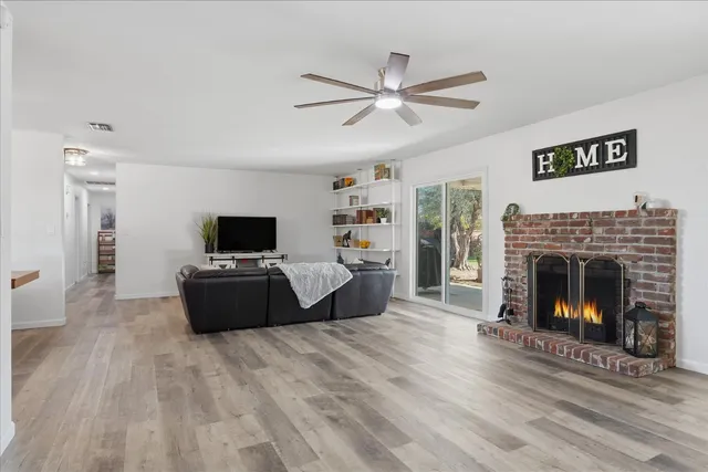 $849,999 | 13717 East Shaw Avenue, Sanger, CA 93657