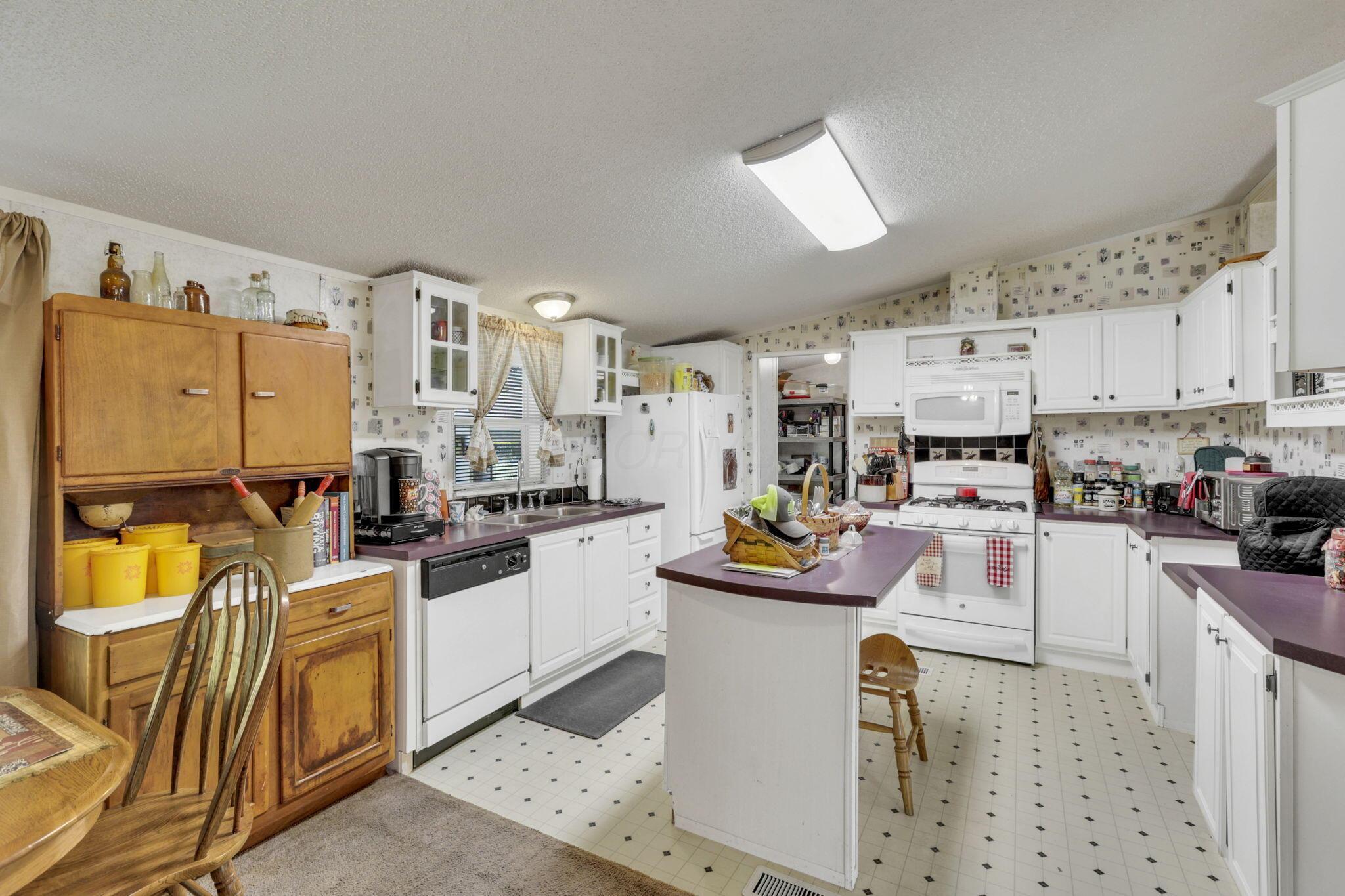 36462 Smith Chapel Road Logan, OH 43138 - Photo 26 of 43