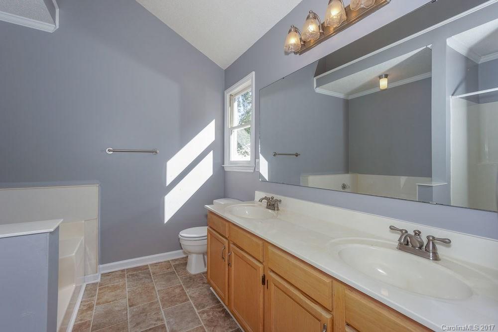 1824 Running Brook Road Charlotte, NC 28214 - Photo 15 of 20 Gallery Image 15