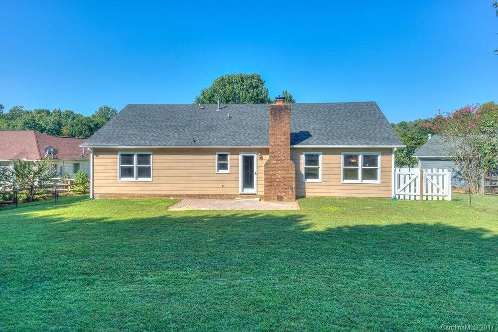 1824 Running Brook Road Charlotte, NC 28214 - Photo 19 of 20 Gallery Image 19