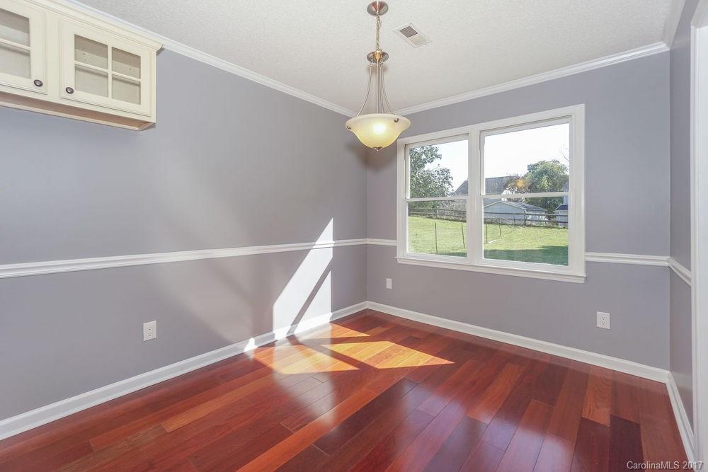 1824 Running Brook Road Charlotte, NC 28214 - Photo 7 of 20 Gallery Image 7