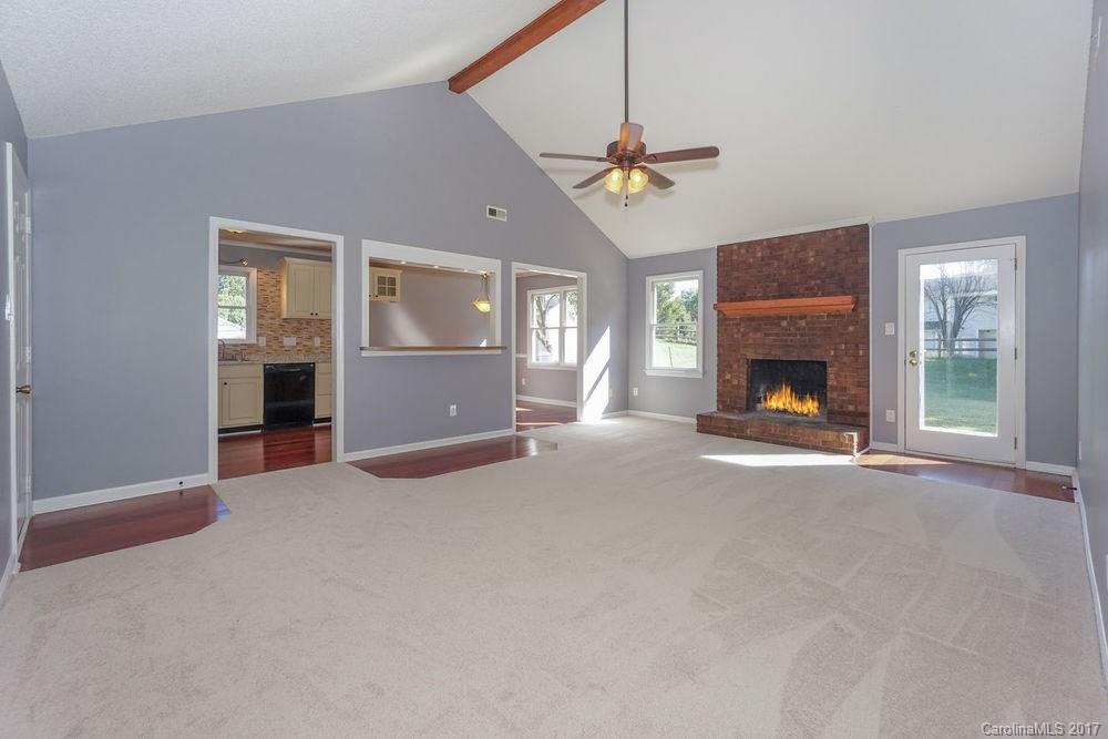 1824 Running Brook Road Charlotte, NC 28214 - Photo 9 of 20 Gallery Image 9