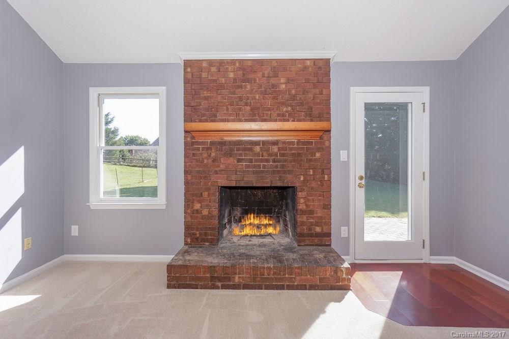 1824 Running Brook Road Charlotte, NC 28214 - Photo 10 of 20 Gallery Image 10