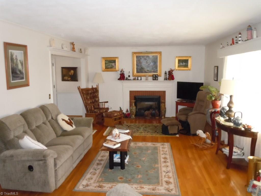 117 East Manor Ridge Road Elkin, NC 28621 - Photo 5 of 16 Gallery Image 5
