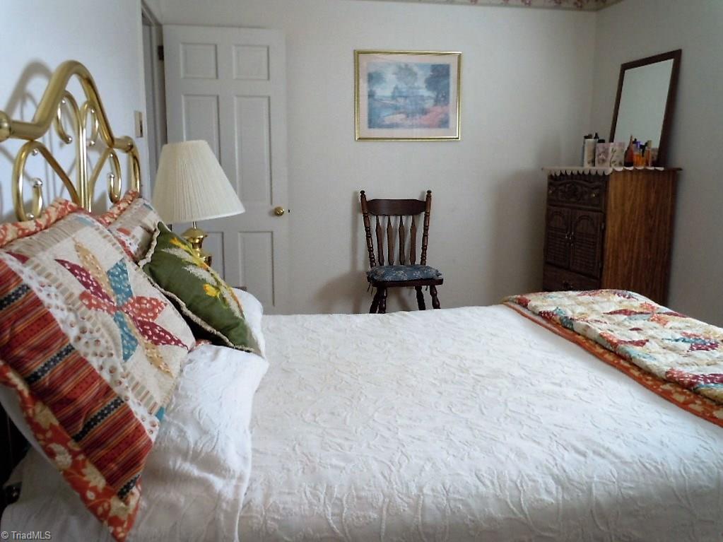 117 East Manor Ridge Road Elkin, NC 28621 - Photo 8 of 16 Gallery Image 8