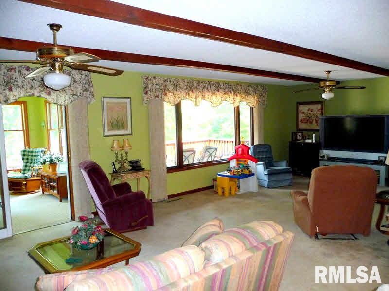 1228 Howard Road Marion, IL 62959 - Photo 15 of 36 Gallery Image 15